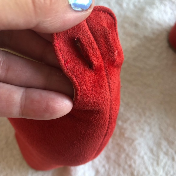 Size 7 Gap Heels - Picture 4 of 8